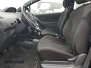 ✅ 2008 Toyota Yaris • VIN: JTDJT923185140788 • Лот: 93056105. Опубликован ранее на Copart с пробегом 146 465 миль. Бесплатный доступ к архиву аукционных продаж из США и подробный отчёт об истории автомобиля на DreamBid. Изображение 7.