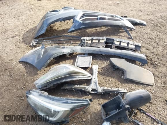 ✅ 2018 Subaru Outback Limited • VIN: 4S4BSANC4J3317707 • Lot: 43804403. Listed on IAAI with 135,612 mi. Free auction sales archive from the USA and detailed vehicle history report at DreamBid. Image 12.