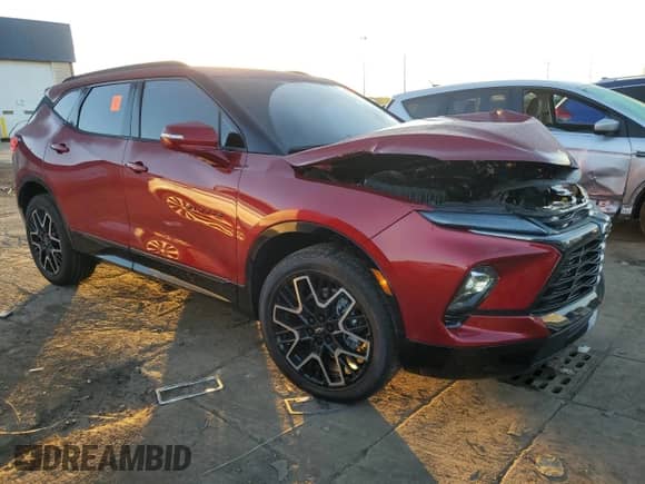 2025 Chevrolet Blazer RS z VIN 3GNKBERS0SS140928, wystawiony jako Copart lot #81860145 z przebiegiem 6 396 mil mil oraz Nie do naprawy • Non repairable. Historia ofert i sprzedaży dostępna na DreamBid. Obrazek 4.