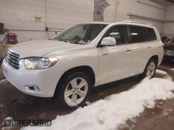 ✅ 2010 Toyota Highlander Limited • VIN: 5TDDK3EH1AS040114 • Lot: 43905641. Listed on IAAI with 240,905 mi. Free auction sales archive from the USA and detailed vehicle history report at DreamBid. Image 18.