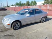 ✅ 2002 Mercedes-Benz C 230/260/280/320 • VIN: WDBRF64J02F236402 • Lot: 42837578. Wystawiony na IAAI z przebiegiem 268 944 mil. Bezpłatny archiwum sprzedaży aukcyjnych z USA i szczegółowy raport historii pojazdu na DreamBid. Zdjęcie 2.