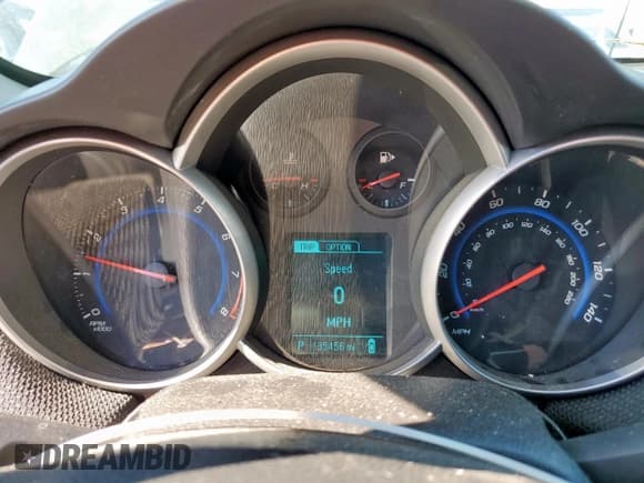 ✅ 2016 Chevrolet Cruze LT • VIN: 1G1PE5SB7G7146322 • Lot: 90947285. Wystawiony na Copart z przebiegiem 135 456 mil. Bezpłatny archiwum sprzedaży aukcyjnych z USA i szczegółowy raport historii pojazdu na DreamBid. Zdjęcie 9.