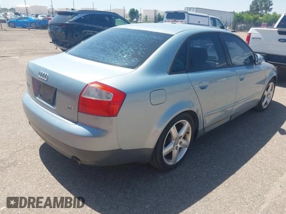 ✅ 2002 Audi A4 1.8T • VIN: WAUJC68E42A308622 • Lot: 42543145. Listed on IAAI with 189,888 mi. Free auction sales archive from the USA and detailed vehicle history report at DreamBid. Image 4.