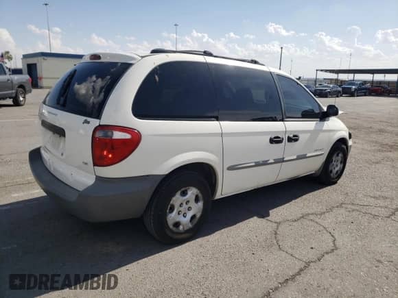 2001 Dodge Caravan SE с VIN 1B4GP25391B221737, выставлен на аукционе Copart как лот 62622074 с пробегом 294 513 миль миль и Списание • Salvage title. История ставок и продаж доступна на DreamBid. Изображение 3.