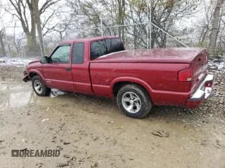 ✅ 2002 Chevrolet S-10 LS • VIN: 1GCCS19W728166072 • Лот: 81829454. Опубликован ранее на Copart с пробегом 116 890 миль. Бесплатный доступ к архиву аукционных продаж из США и подробный отчёт об истории автомобиля на DreamBid. Изображение 2.