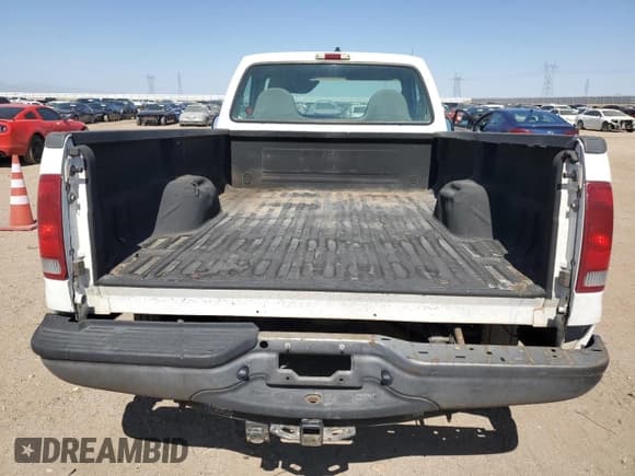 ✅ 2000 Ford F-250 • VIN: 1FDNF20S3YEB06759 • Lot: 61786235. Wystawiony na Copart z przebiegiem 570 325 mil. Bezpłatny archiwum sprzedaży aukcyjnych z USA i szczegółowy raport historii pojazdu na DreamBid. Zdjęcie 6.