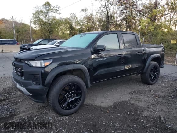 ✅ 2023 Chevrolet Colorado 4WD Trail Boss • VIN: 1GCPTEEK8P1156367 • Lot: 87056515. Wystawiony na Copart z przebiegiem 14 476 mil. Bezpłatny archiwum sprzedaży aukcyjnych z USA i szczegółowy raport historii pojazdu na DreamBid. Zdjęcie 1.