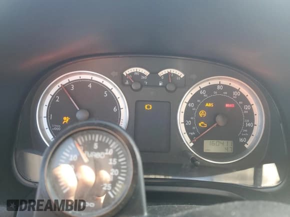 ✅ 2003 Volkswagen Golf GTI • VIN: 9BWKE61JX34069026 • Лот: 45020405. Опубликован ранее на Copart с пробегом 160 411 миль. Бесплатный доступ к архиву аукционных продаж из США и подробный отчёт об истории автомобиля на DreamBid. Изображение 9.