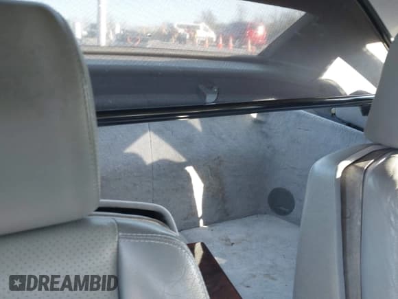 ✅ 1995 Mercedes-Benz SL 5.0L • VIN: WDBFA67E3SF122877 • Lot: 43687108. Listed on IAAI with 100,080 mi. Free auction sales archive from the USA and detailed vehicle history report at DreamBid. Image 8.