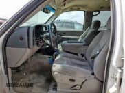 ✅ 2006 Chevrolet Suburban LS • VIN: 3GNEC16Z56G199292 • Лот: 56905005. Опубликован ранее на Copart с пробегом 198 220 миль. Бесплатный доступ к архиву аукционных продаж из США и подробный отчёт об истории автомобиля на DreamBid. Изображение 7.