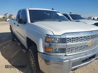✅ 2019 Chevrolet Silverado 2500HD Work Truck • VIN: 2GC2KREG8K1138941 • Лот: 43252063. Опубликован ранее на IAAI с пробегом 146 421 миль. Бесплатный доступ к архиву аукционных продаж из США и подробный отчёт об истории автомобиля на DreamBid. Изображение 1.