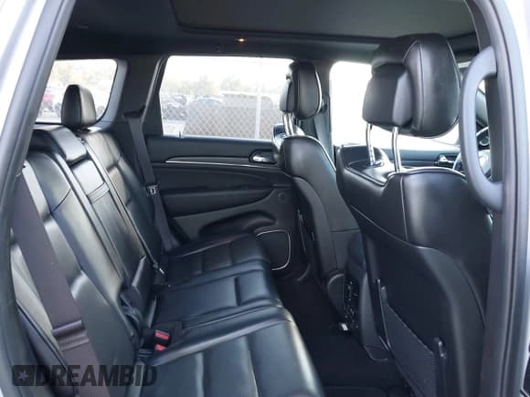 ✅ 2020 Jeep Grand Cherokee Overland • VIN: 1C4RJFCG8LC158475 • Lot: 40665109. Listed on IAAI with 77,233 mi. Free auction sales archive from the USA and detailed vehicle history report at DreamBid. Image 8.