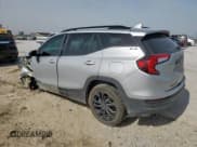 ✅ 2022 GMC Terrain SLE • VIN: 3GKALMEV9NL262444 • Lot: 56819785. Wystawiony na Copart z przebiegiem 41 298 mil. Bezpłatny archiwum sprzedaży aukcyjnych z USA i szczegółowy raport historii pojazdu na DreamBid. Zdjęcie 2.