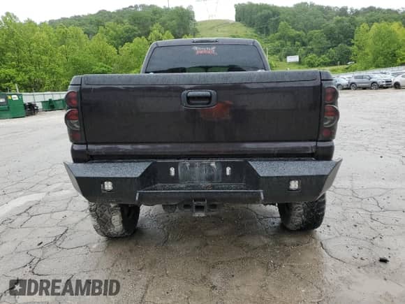 2005 Chevrolet Silverado 2500HD LT с VIN 1GCHK23205F844372, выставлен на аукционе Copart как лот 58010745 с пробегом 247 138 миль миль и Списание • Salvage title. История ставок и продаж доступна на DreamBid. Изображение 6.