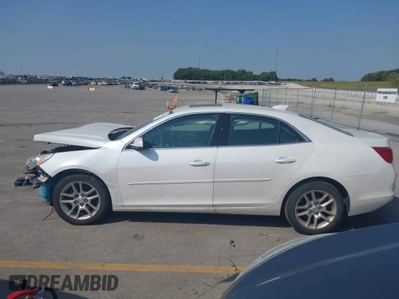 2015 Chevrolet Malibu LT with VIN 1G11C5SL7FF232447, listed as a IAAI auction lot 43198054 with 154,279 mi miles and . Bid and sale history available at DreamBid. Image 14.