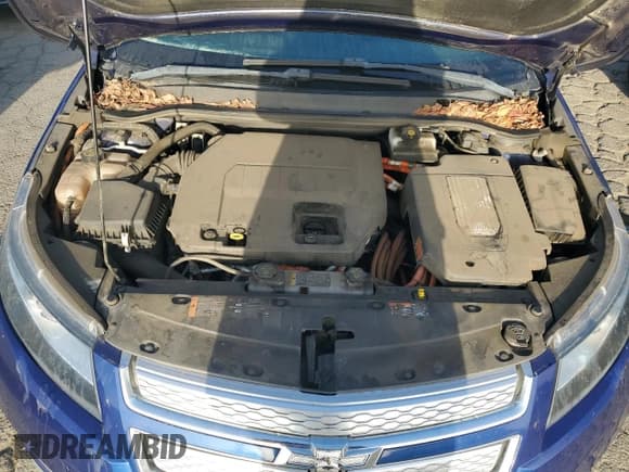 ✅ 2013 Chevrolet Volt • VIN: 1G1RE6E46DU119606 • Lot: 70479034. Wystawiony na Copart z przebiegiem 133 721 mil. Bezpłatny archiwum sprzedaży aukcyjnych z USA i szczegółowy raport historii pojazdu na DreamBid. Zdjęcie 11.