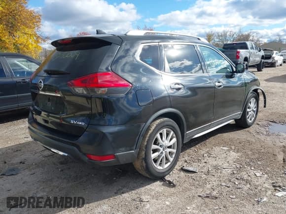 ✅ 2017 Nissan Rogue SV • VIN: KNMAT2MV8HP506823 • Lot: 43530029. Wystawiony na IAAI z przebiegiem 151 828 mil. Bezpłatny archiwum sprzedaży aukcyjnych z USA i szczegółowy raport historii pojazdu na DreamBid. Zdjęcie 4.