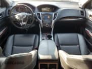 ✅ 2017 Acura TLX V6 • VIN: 19UUB2F32HA006964 • Lot: 70316545. Wystawiony na Copart z przebiegiem 104 295 mil. Bezpłatny archiwum sprzedaży aukcyjnych z USA i szczegółowy raport historii pojazdu na DreamBid. Zdjęcie 8.