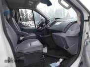 ✅ 2016 Ford Transit • VIN: 1FTYR1YG5GKA83973 • Lot: 43796380. Wystawiony na IAAI z przebiegiem 174 491 mil. Bezpłatny archiwum sprzedaży aukcyjnych z USA i szczegółowy raport historii pojazdu na DreamBid. Zdjęcie 5.