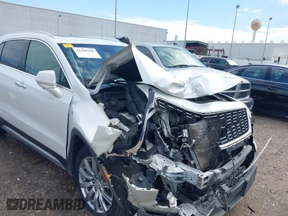 ✅ 2020 Cadillac XT4 FWD Premium Luxury • VIN: 1GYFZCR4XLF041500 • Lot: 42449396. Listed on IAAI with 87,147 mi. Free auction sales archive from the USA and detailed vehicle history report at DreamBid. Image 6.