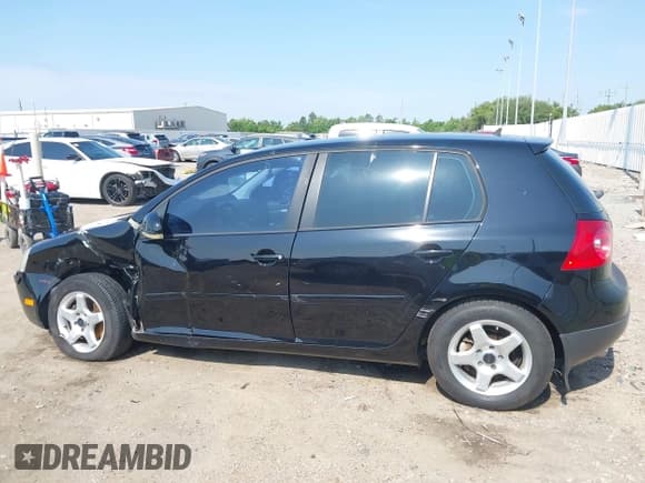 ✅ 2009 Volkswagen Rabbit S • VIN: WVWDA71KX9W141224 • Lot: 42174538. Listed on IAAI with 130,540 mi. Free auction sales archive from the USA and detailed vehicle history report at DreamBid. Image 13.