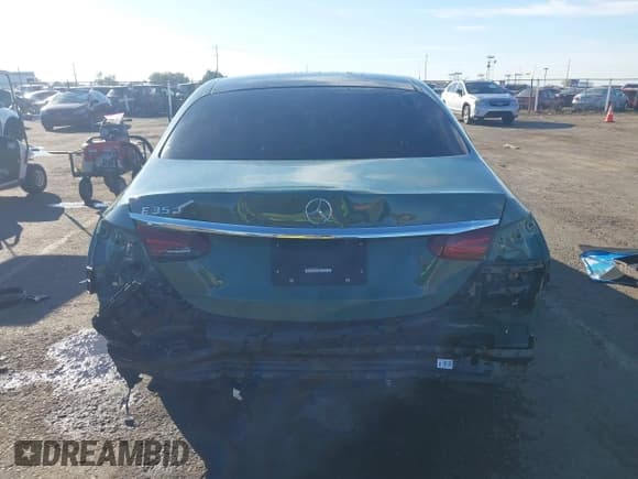 ✅ 2023 Mercedes-Benz E 350 • VIN: W1KZF8DB8PB164357 • Lot: 43603632. Listed on IAAI with 7,107 mi. Free auction sales archive from the USA and detailed vehicle history report at DreamBid. Image 17.