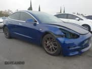 ✅ 2019 Tesla Model 3 Long Range • VIN: 5YJ3E1EB3KF442189 • Лот: 43650331. Опубликован ранее на IAAI с пробегом 87 999 миль. Бесплатный доступ к архиву аукционных продаж из США и подробный отчёт об истории автомобиля на DreamBid. Изображение 1.