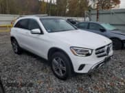 ✅ 2022 Mercedes-Benz GLC 300 • VIN: W1N0G8EB3NV380247 • Lot: 90608625. Wystawiony na Copart z przebiegiem 19 220 mil. Bezpłatny archiwum sprzedaży aukcyjnych z USA i szczegółowy raport historii pojazdu na DreamBid. Zdjęcie 4.