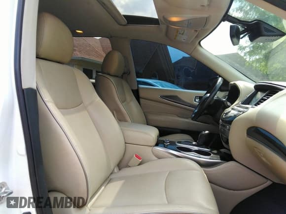 ✅ 2020 Infiniti QX60 Luxe • VIN: 5N1DL0MN6LC528820 • Lot: 42437639. Wystawiony na IAAI z przebiegiem 131 780 mil. Bezpłatny archiwum sprzedaży aukcyjnych z USA i szczegółowy raport historii pojazdu na DreamBid. Zdjęcie 5.