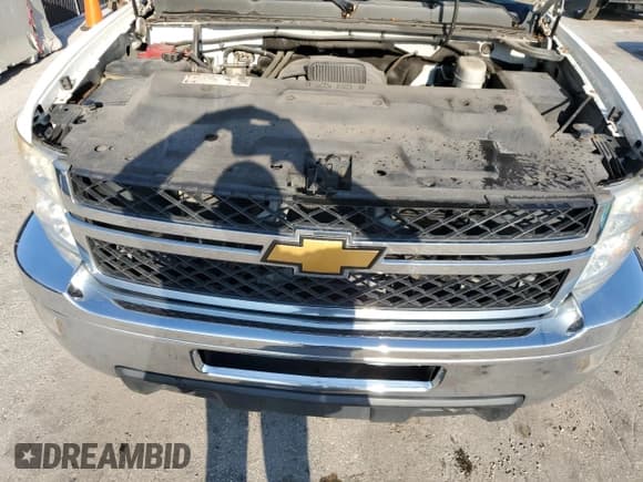 ✅ 2012 Chevrolet Silverado 2500HD Work Truck • VIN: 1GC0CVCG8CF156043 • Lot: 67032575. Wystawiony na Copart z przebiegiem 250 162 mil. Bezpłatny archiwum sprzedaży aukcyjnych z USA i szczegółowy raport historii pojazdu na DreamBid. Zdjęcie 11.