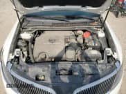 ✅ 2015 Lincoln MKS • VIN: 1LNHL9DK0FG601091 • Lot: 67738325. Wystawiony na Copart z przebiegiem 128 997 mil. Bezpłatny archiwum sprzedaży aukcyjnych z USA i szczegółowy raport historii pojazdu na DreamBid. Zdjęcie 11.