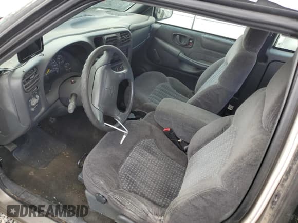 ✅ 1998 Chevrolet S-10 LS • VIN: 1GCCS19X1W8125595 • Лот: 49898835. Опубликован ранее на Copart с пробегом Не указан. Бесплатный доступ к архиву аукционных продаж из США и подробный отчёт об истории автомобиля на DreamBid. Изображение 8.