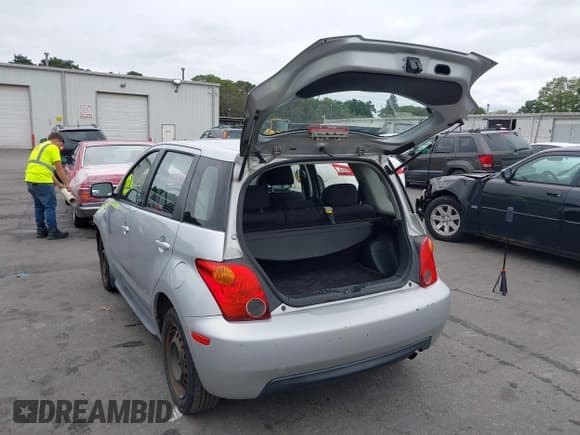 ✅ 2005 Scion xA • VIN: JTKKT624350113220 • Lot: 43047417. Listed on IAAI with 170,973 mi. Free auction sales archive from the USA and detailed vehicle history report at DreamBid. Image 3.