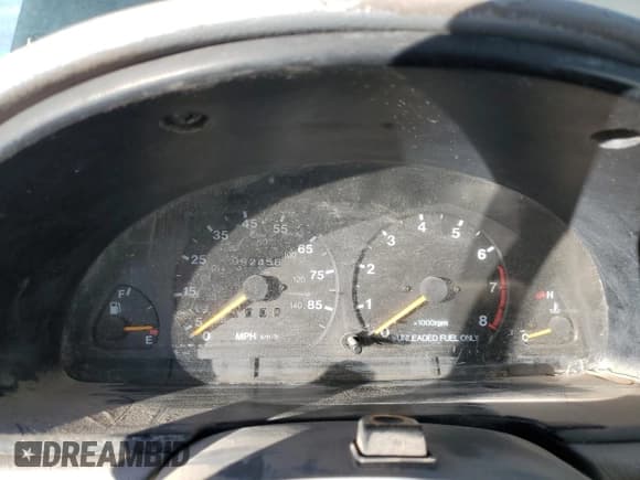 ✅ 1996 Chevrolet Metro • VIN: 2C1MR2261T6701482 • Лот: 42730985. Опубликован ранее на Copart с пробегом 92 458 миль. Бесплатный доступ к архиву аукционных продаж из США и подробный отчёт об истории автомобиля на DreamBid. Изображение 9.