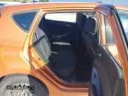 ✅ 2017 Hyundai Accent SE • VIN: KMHCT5AE3HU324765 • Lot: 43498410. Wystawiony na IAAI z przebiegiem 240 050 mil. Bezpłatny archiwum sprzedaży aukcyjnych z USA i szczegółowy raport historii pojazdu na DreamBid. Zdjęcie 8.