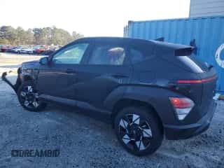2025 Hyundai Kona SEL with VIN KM8HBCAB9SU211137, listed as a Copart auction lot 43804945 with 7,453 mi miles and Clean title. Bid and sale history available at DreamBid. Image 2.