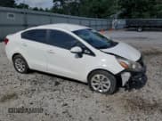 ✅ 2013 Kia Rio LX • VIN: KNADM4A37D6200346 • Лот: 53170655. Опубликован ранее на Copart с пробегом 106 502 миль. Бесплатный доступ к архиву аукционных продаж из США и подробный отчёт об истории автомобиля на DreamBid. Изображение 4.