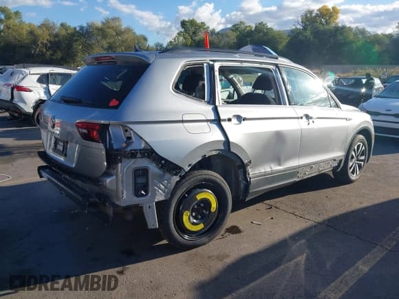 ✅ 2023 Volkswagen Tiguan S • VIN: 3VVRB7AX6PM128936 • Лот: 43429530. Опубликован ранее на IAAI с пробегом 51 069 миль. Бесплатный доступ к архиву аукционных продаж из США и подробный отчёт об истории автомобиля на DreamBid. Изображение 4.