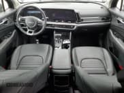 ✅ 2025 Kia Sportage SX-Prestige • VIN: 5XYK53DF9SG296126 • Lot: 69832985. Wystawiony na Copart z przebiegiem 7 735 mil. Bezpłatny archiwum sprzedaży aukcyjnych z USA i szczegółowy raport historii pojazdu na DreamBid. Zdjęcie 8.