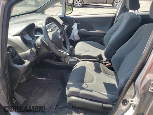 ✅ 2010 Honda Fit • VIN: JHMGE8H33AC805499 • Lot: 63746965. Wystawiony na Copart z przebiegiem 144 147 mil. Bezpłatny archiwum sprzedaży aukcyjnych z USA i szczegółowy raport historii pojazdu na DreamBid. Zdjęcie 7.