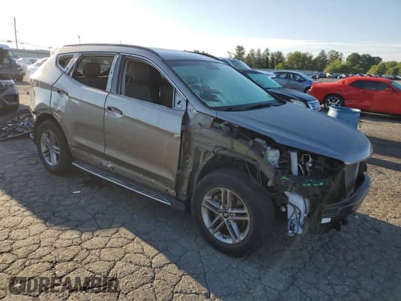 ✅ 2018 Hyundai Santa Fe 2.4L • VIN: 5NMZUDLB8JH067060 • Lot: 62051424. Wystawiony na Copart z przebiegiem 59 910 mil. Bezpłatny archiwum sprzedaży aukcyjnych z USA i szczegółowy raport historii pojazdu na DreamBid. Zdjęcie 4.
