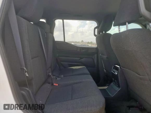 ✅ 2024 Toyota Land Cruiser • VIN: JTEABFAJ7RK016315 • Лот: 69009165. Опубликован ранее на Copart с пробегом 10 208 миль. Бесплатный доступ к архиву аукционных продаж из США и подробный отчёт об истории автомобиля на DreamBid. Изображение 11.