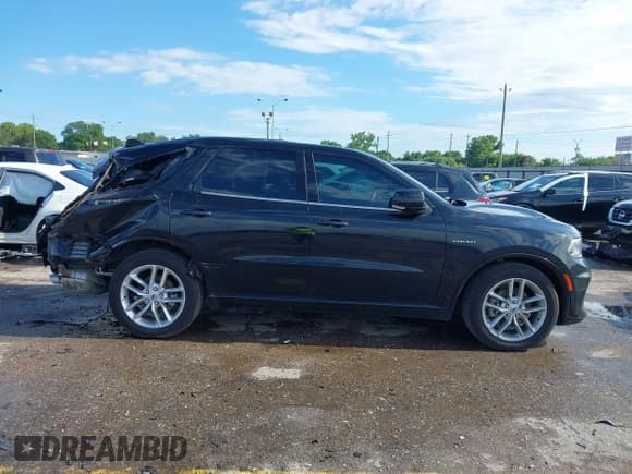 ✅ 2022 Dodge Durango R/T • VIN: 1C4SDHCT0NC209231 • Lot: 42236082. Wystawiony na IAAI z przebiegiem 37 767 mil. Bezpłatny archiwum sprzedaży aukcyjnych z USA i szczegółowy raport historii pojazdu na DreamBid. Zdjęcie 13.