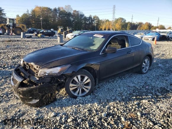 ✅ 2010 Honda Accord LX-S • VIN: 1HGCS1B38AA015279 • Lot: 86693445. Listed on Copart with 156,841 mi. Free auction sales archive from the USA and detailed vehicle history report at DreamBid. Image 1.