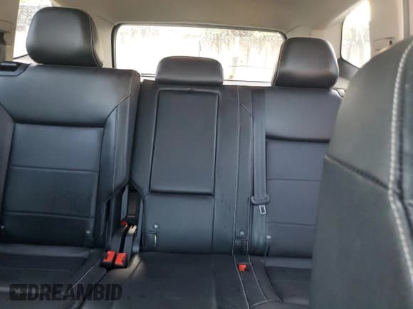 ✅ 2022 Volkswagen Atlas SE • VIN: 1V2DP2CA2NC501943 • Lot: 51181225. Listed on Copart with 70,604 mi. Free auction sales archive from the USA and detailed vehicle history report at DreamBid. Image 10.