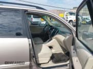 ✅ 2005 Toyota Highlander • VIN: JTEGD21A350108511 • Lot: 43222529. Wystawiony na IAAI z przebiegiem 58 729 mil. Bezpłatny archiwum sprzedaży aukcyjnych z USA i szczegółowy raport historii pojazdu na DreamBid. Zdjęcie 5.