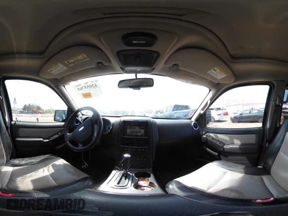 ✅ 2007 Ford Explorer Sport Trac Limited • VIN: 1FMEU53887UA18723 • Лот: 42055765. Опубликован ранее на IAAI с пробегом 196 794 миль. Бесплатный доступ к архиву аукционных продаж из США и подробный отчёт об истории автомобиля на DreamBid. Изображение 19.