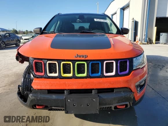 ✅ 2017 Jeep Compass Trailhawk • VIN: 3C4NJDDB1HT641064 • Lot: 85491325. Listed on Copart with 114,422 mi. Free auction sales archive from the USA and detailed vehicle history report at DreamBid. Image 5.
