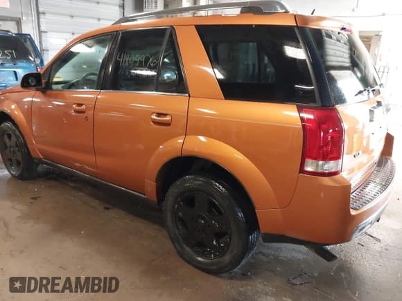 ✅ 2006 Saturn VUE • VIN: 5GZCZ63446S822185 • Lot: 41809976. Wystawiony na IAAI z przebiegiem 186 063 mil. Bezpłatny archiwum sprzedaży aukcyjnych z USA i szczegółowy raport historii pojazdu na DreamBid. Zdjęcie 3.