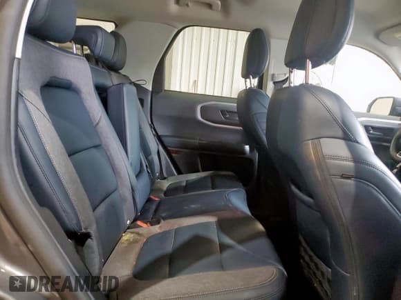 ✅ 2024 Ford Bronco Sport Outer Banks • VIN: 3FMCR9C62RRF14724 • Lot: 93566045. Wystawiony na Copart z przebiegiem 29 626 mil. Bezpłatny archiwum sprzedaży aukcyjnych z USA i szczegółowy raport historii pojazdu na DreamBid. Zdjęcie 10.